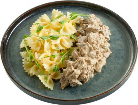 Печень по-строгановски с макаронами